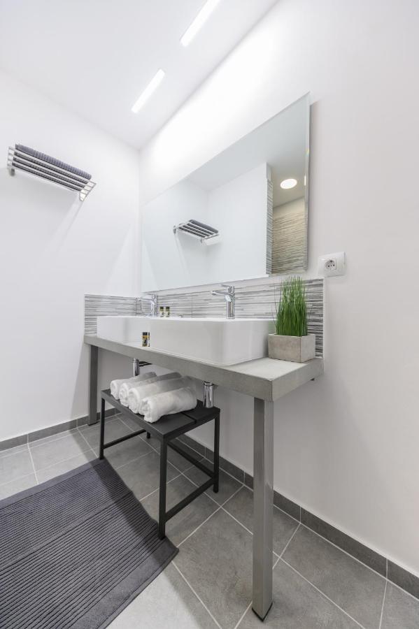 Magnolia City Suite Патра Екстериор снимка