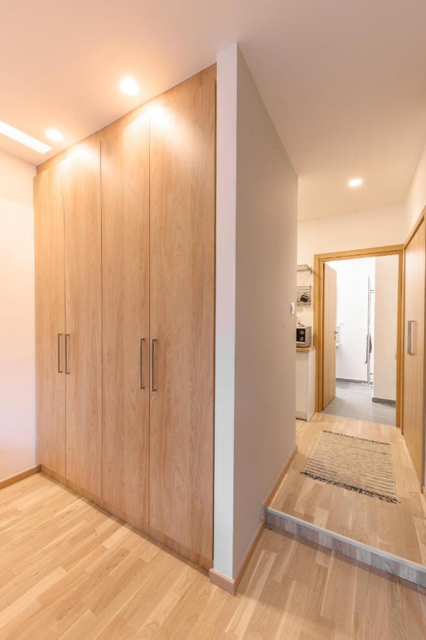 Magnolia City Suite Патра Екстериор снимка