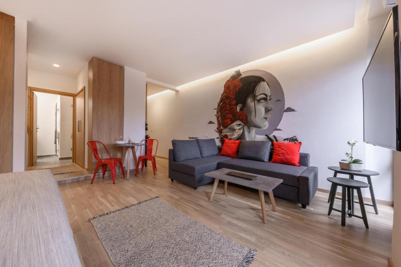 Magnolia City Suite Патра Екстериор снимка