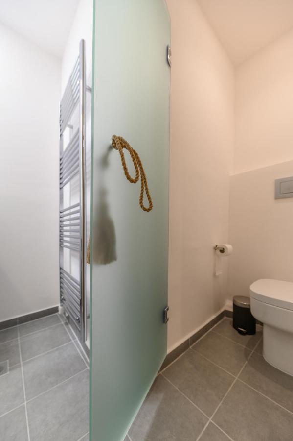 Magnolia City Suite Патра Екстериор снимка